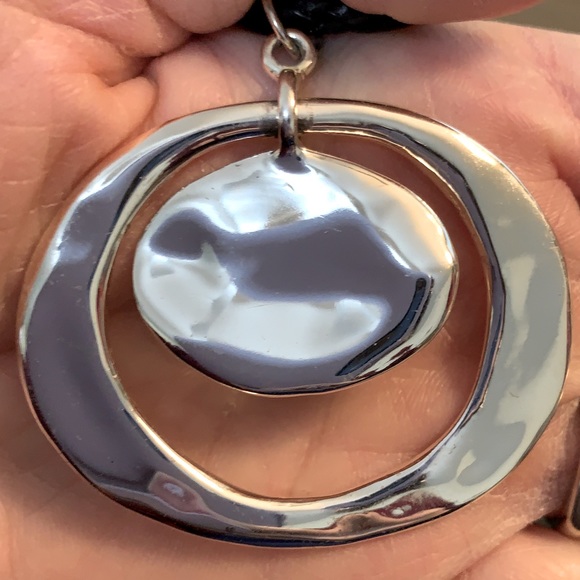 Tanya Creations TC Signed Matte silver-tone Etruscan Disc Dangle pendant - Picture 3 of 5